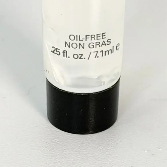 Smashbox Photo Finish Primer Oil-Free Smooth Blur Travel .25 fl oz 7.1 ml New - Picture 3 of 5